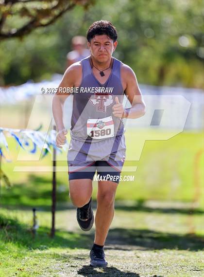 Thumbnail 2 in UIL 2A Boys Cross Country State Final photogallery.