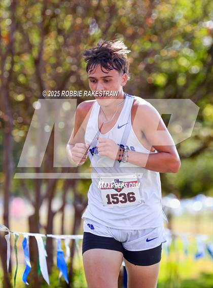 Thumbnail 2 in UIL 2A Boys Cross Country State Final photogallery.