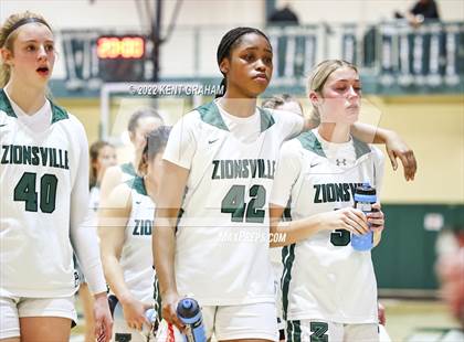 Thumbnail 1 in Zionsville vs Noblesville (IHSAA Sectional Round 1 Playoff) photogallery.