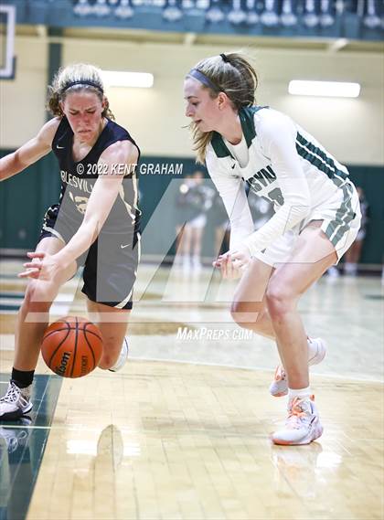 Thumbnail 1 in Zionsville vs Noblesville (IHSAA Sectional Round 1 Playoff) photogallery.