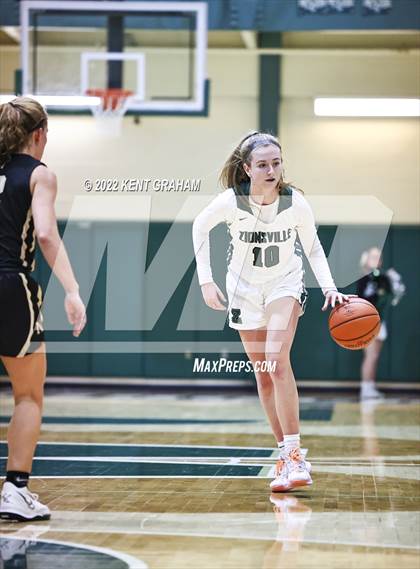 Thumbnail 2 in Zionsville vs Noblesville (IHSAA Sectional Round 1 Playoff) photogallery.