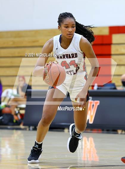 Thumbnail 3 in Lynwood vs. Harvard-Westlake (CIF-SS Open Playoff) photogallery.