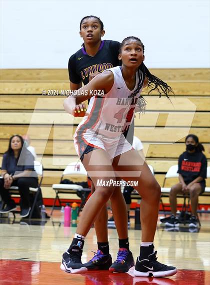 Thumbnail 1 in Lynwood vs. Harvard-Westlake (CIF-SS Open Playoff) photogallery.