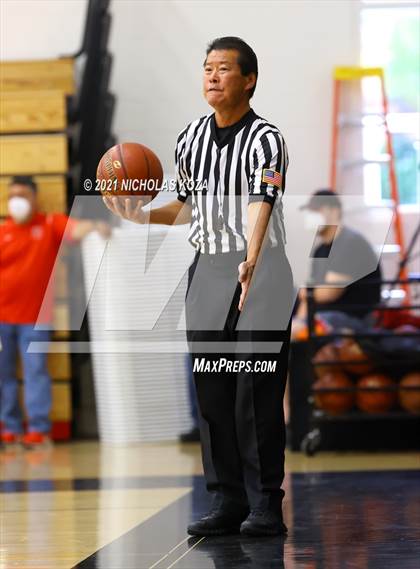 Thumbnail 3 in Lynwood vs. Harvard-Westlake (CIF-SS Open Playoff) photogallery.