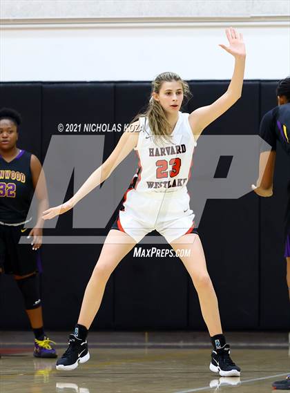 Thumbnail 1 in Lynwood vs. Harvard-Westlake (CIF-SS Open Playoff) photogallery.