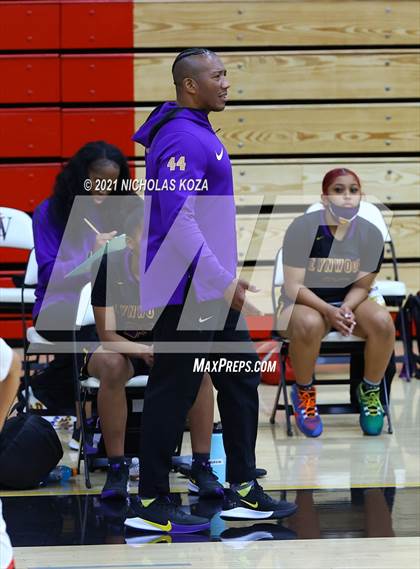 Thumbnail 1 in Lynwood vs. Harvard-Westlake (CIF-SS Open Playoff) photogallery.