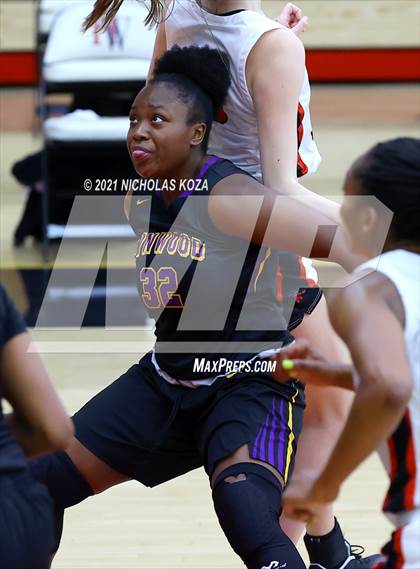 Thumbnail 3 in Lynwood vs. Harvard-Westlake (CIF-SS Open Playoff) photogallery.