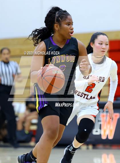 Thumbnail 3 in Lynwood vs. Harvard-Westlake (CIF-SS Open Playoff) photogallery.