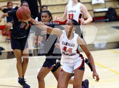 Thumbnail 3 in Lynwood vs. Harvard-Westlake (CIF-SS Open Playoff) photogallery.