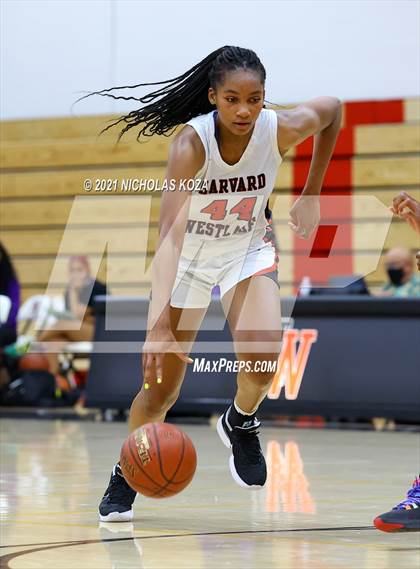 Thumbnail 1 in Lynwood vs. Harvard-Westlake (CIF-SS Open Playoff) photogallery.