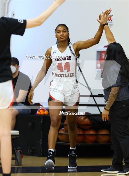 Thumbnail 1 in Lynwood vs. Harvard-Westlake (CIF-SS Open Playoff) photogallery.