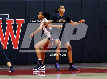 Thumbnail 1 in Lynwood vs. Harvard-Westlake (CIF-SS Open Playoff) photogallery.