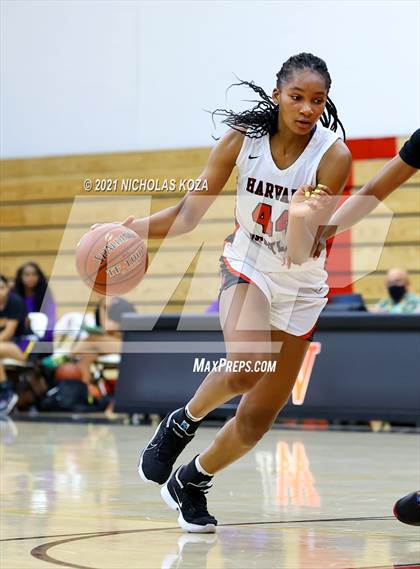 Thumbnail 2 in Lynwood vs. Harvard-Westlake (CIF-SS Open Playoff) photogallery.