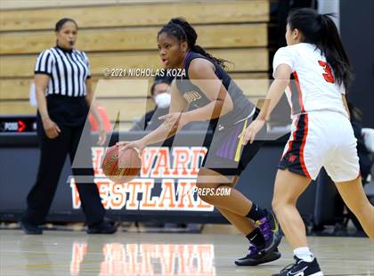 Thumbnail 1 in Lynwood vs. Harvard-Westlake (CIF-SS Open Playoff) photogallery.