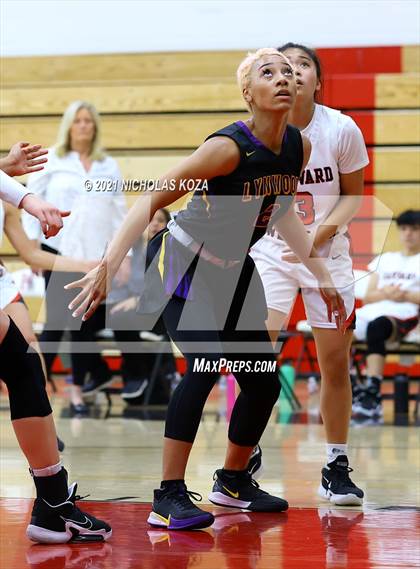 Thumbnail 3 in Lynwood vs. Harvard-Westlake (CIF-SS Open Playoff) photogallery.