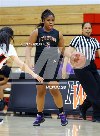 Thumbnail 3 in Lynwood vs. Harvard-Westlake (CIF-SS Open Playoff) photogallery.