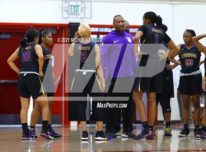 Thumbnail 2 in Lynwood vs. Harvard-Westlake (CIF-SS Open Playoff) photogallery.