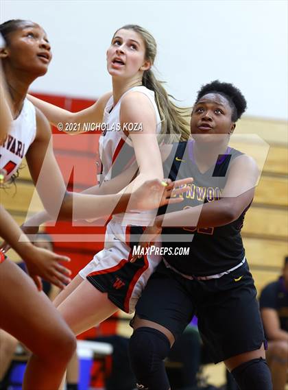 Thumbnail 1 in Lynwood vs. Harvard-Westlake (CIF-SS Open Playoff) photogallery.