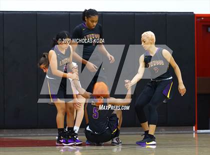 Thumbnail 1 in Lynwood vs. Harvard-Westlake (CIF-SS Open Playoff) photogallery.