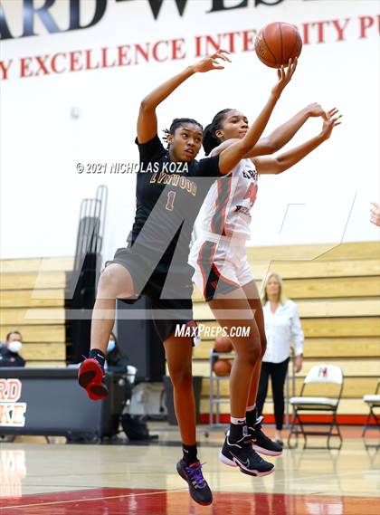Thumbnail 3 in Lynwood vs. Harvard-Westlake (CIF-SS Open Playoff) photogallery.