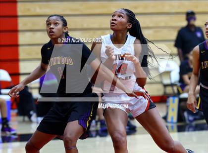 Thumbnail 1 in Lynwood vs. Harvard-Westlake (CIF-SS Open Playoff) photogallery.