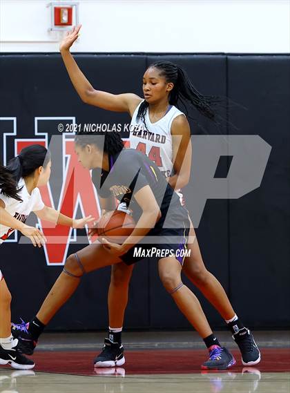 Thumbnail 1 in Lynwood vs. Harvard-Westlake (CIF-SS Open Playoff) photogallery.