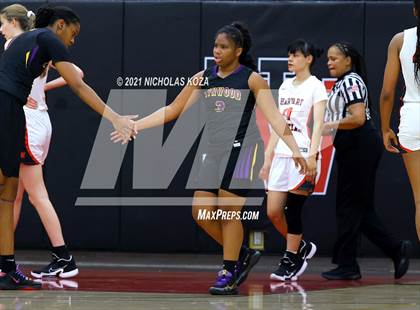 Thumbnail 2 in Lynwood vs. Harvard-Westlake (CIF-SS Open Playoff) photogallery.