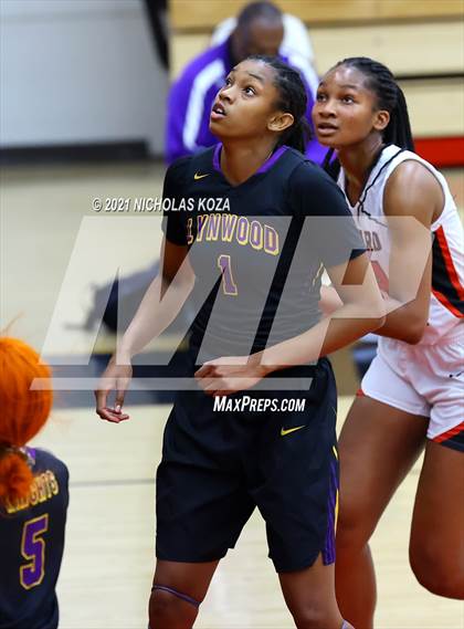 Thumbnail 1 in Lynwood vs. Harvard-Westlake (CIF-SS Open Playoff) photogallery.