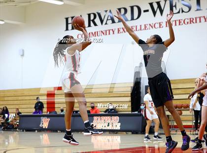 Thumbnail 3 in Lynwood vs. Harvard-Westlake (CIF-SS Open Playoff) photogallery.