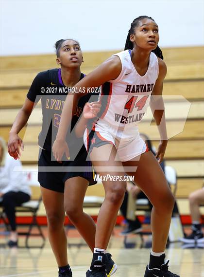 Thumbnail 2 in Lynwood vs. Harvard-Westlake (CIF-SS Open Playoff) photogallery.