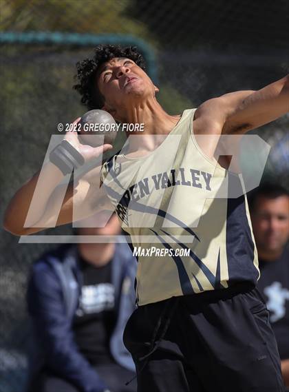 Thumbnail 2 in John Godina Meet @ Notre Dame (SO) photogallery.