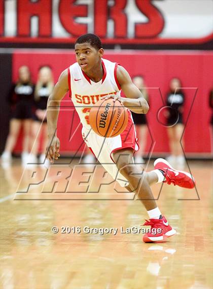 Thumbnail 2 in South Grand Prairie vs. Guyer photogallery.