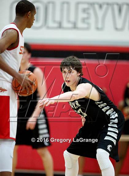 Thumbnail 1 in South Grand Prairie vs. Guyer photogallery.