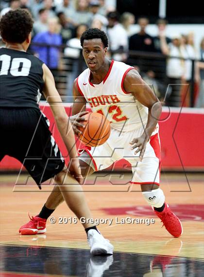 Thumbnail 2 in South Grand Prairie vs. Guyer photogallery.