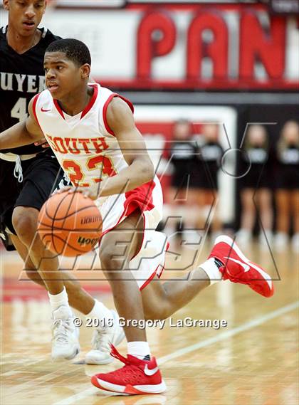 Thumbnail 3 in South Grand Prairie vs. Guyer photogallery.