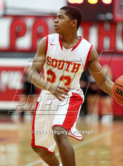 Thumbnail 1 in South Grand Prairie vs. Guyer photogallery.