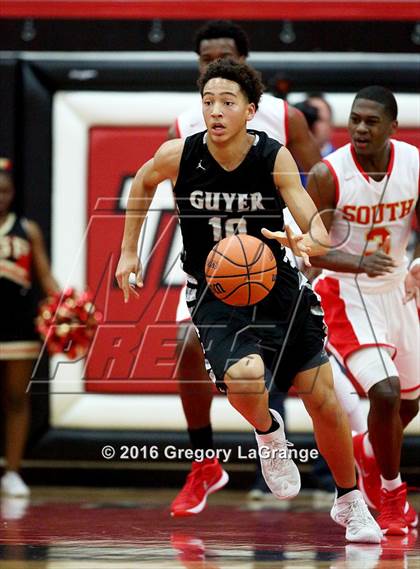 Thumbnail 3 in South Grand Prairie vs. Guyer photogallery.