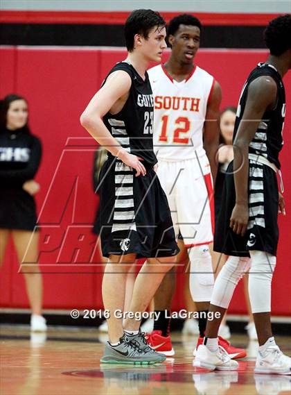 Thumbnail 2 in South Grand Prairie vs. Guyer photogallery.