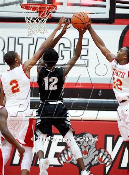 Thumbnail 3 in South Grand Prairie vs. Guyer photogallery.