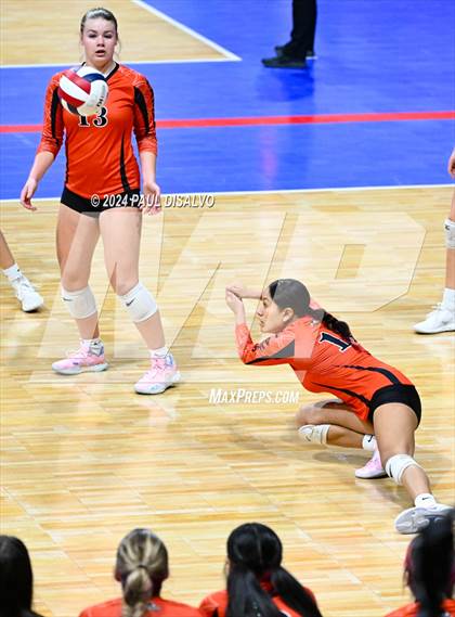 Thumbnail 1 in Lamar vs. Bayfield (CHSAA 3A 1st Round) photogallery.