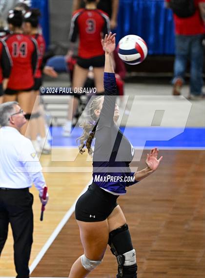 Thumbnail 2 in Lamar vs. Bayfield (CHSAA 3A 1st Round) photogallery.