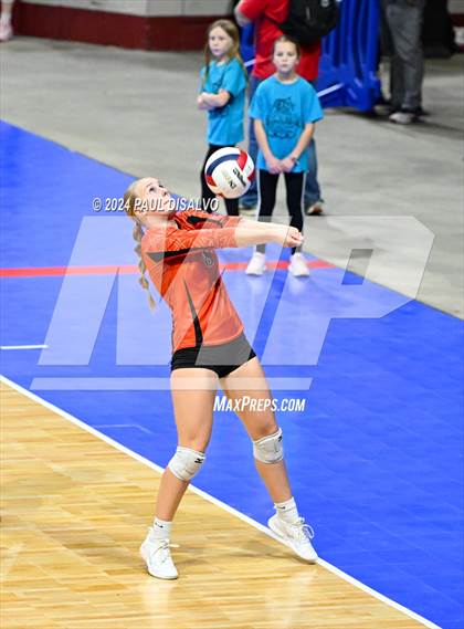 Thumbnail 2 in Lamar vs. Bayfield (CHSAA 3A 1st Round) photogallery.