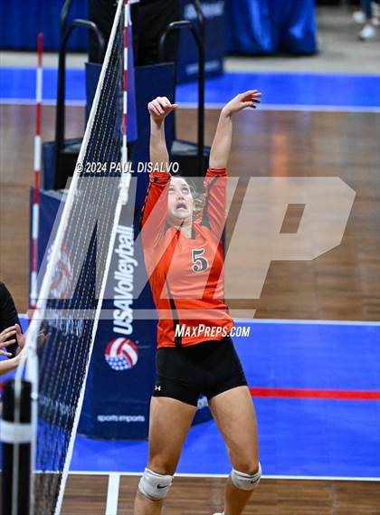 Thumbnail 1 in Lamar vs. Bayfield (CHSAA 3A 1st Round) photogallery.