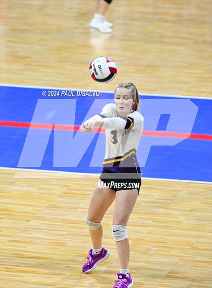 Thumbnail 3 in Lamar vs. Bayfield (CHSAA 3A 1st Round) photogallery.