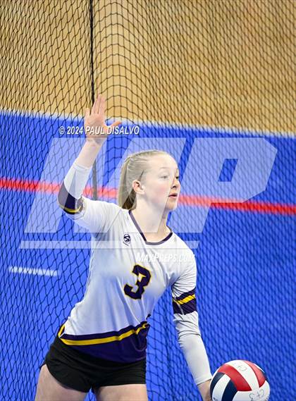 Thumbnail 2 in Lamar vs. Bayfield (CHSAA 3A 1st Round) photogallery.