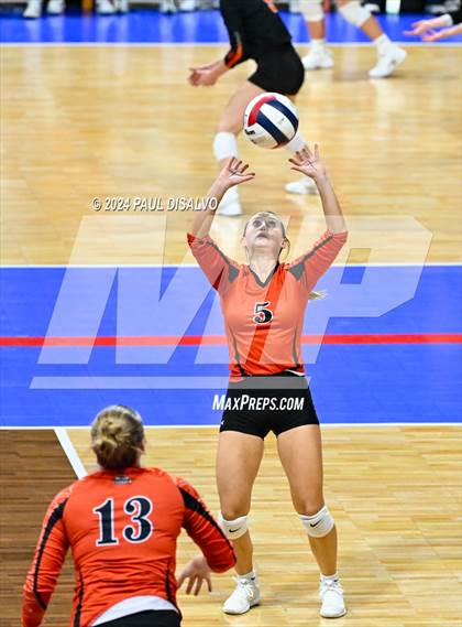Thumbnail 1 in Lamar vs. Bayfield (CHSAA 3A 1st Round) photogallery.