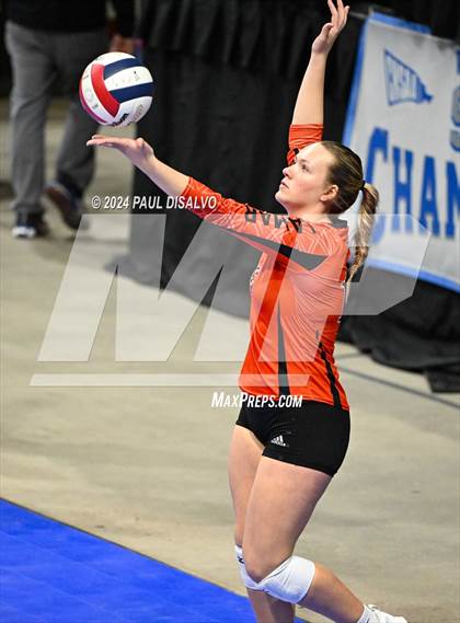 Thumbnail 3 in Lamar vs. Bayfield (CHSAA 3A 1st Round) photogallery.