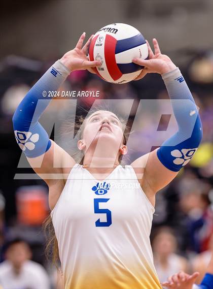 Thumbnail 3 in Orem vs. Dixie (UHSAA 4A Second Round) photogallery.