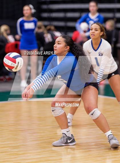 Thumbnail 2 in Orem vs. Dixie (UHSAA 4A Second Round) photogallery.