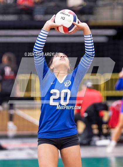 Thumbnail 3 in Orem vs. Dixie (UHSAA 4A Second Round) photogallery.